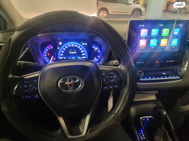 טויוטה קורולה