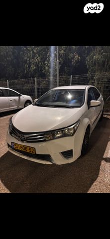 טויוטה קורולה