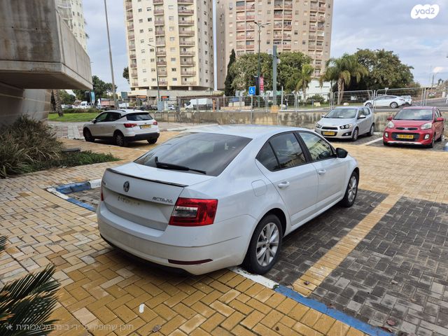 סקודה אוקטביה 