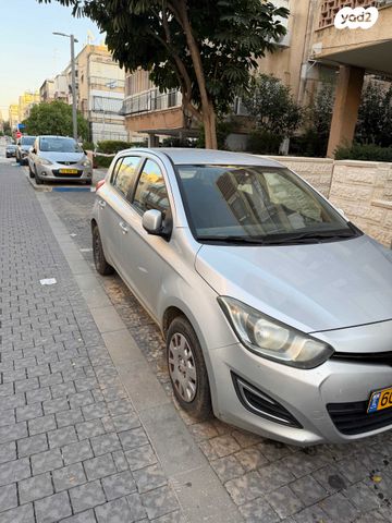 מודעת רכב יונדאי i20