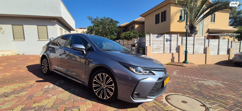 טויוטה קורולה