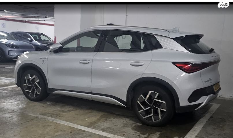 מודעת רכב בי.ווי.די אטו 3