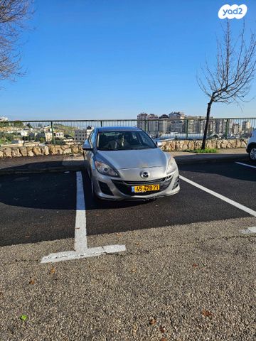 מודעת רכב מאזדה 3