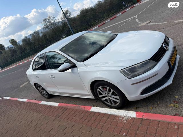 מודעת רכב פולקסווגן ג'טה 