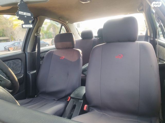 ניסאן אלמרה