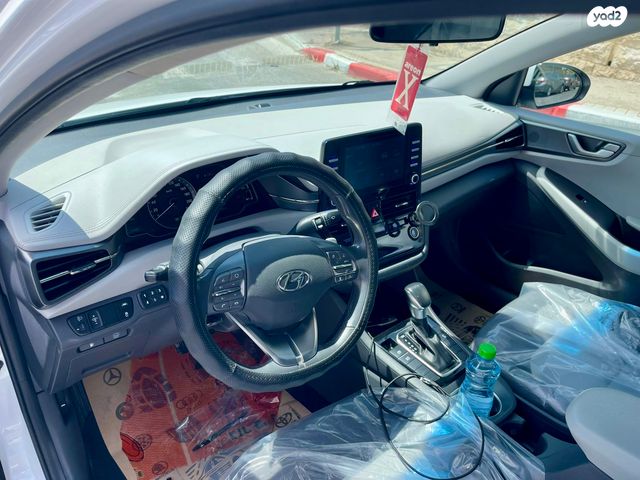 יונדאי איוניק