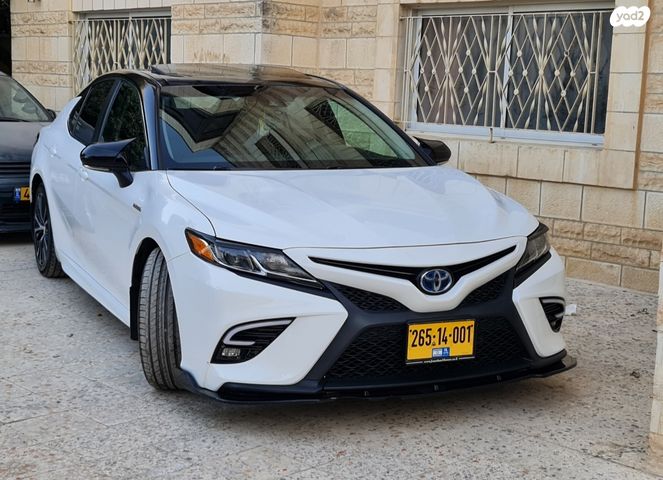 טויוטה קאמרי