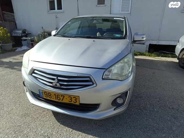 מודעת רכב מיצובישי אטראז'