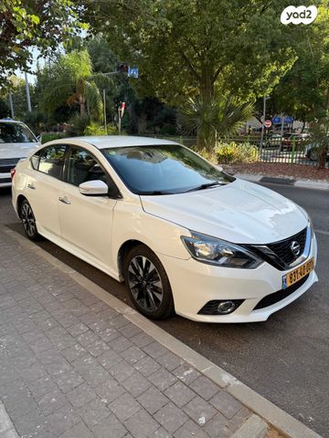 ניסאן סנטרה