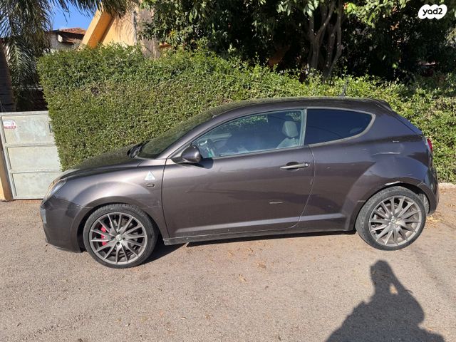 אלפא רומיאו מיטו