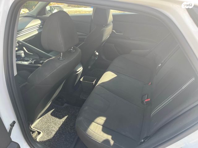 יונדאי אלנטרה