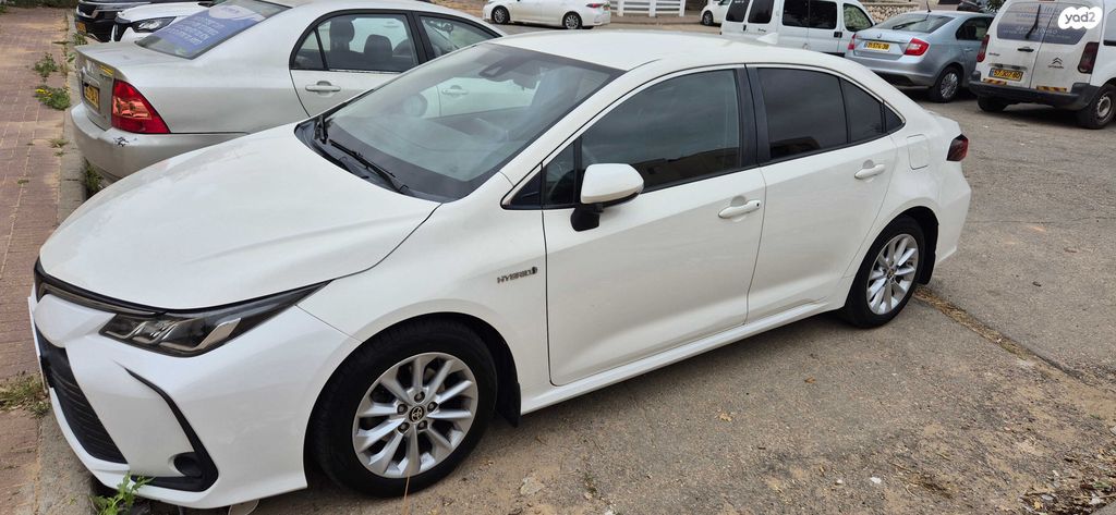 טויוטה קורולה