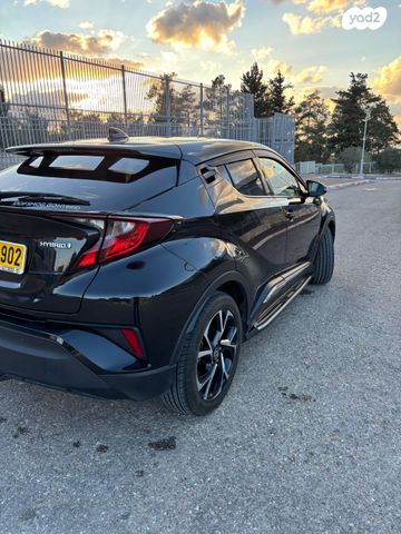 טויוטה C-HR
