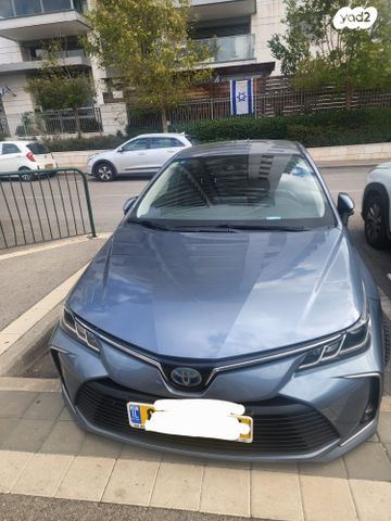 טויוטה קורולה