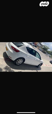 מודעת רכב סיאט לאון