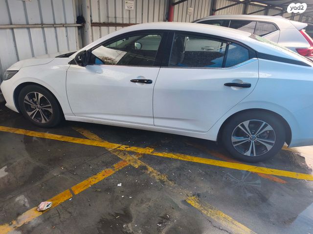 ניסאן סנטרה