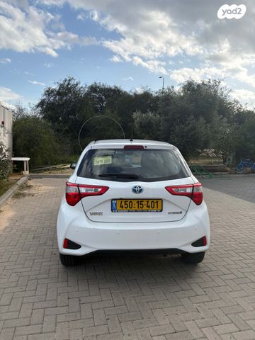 טויוטה יאריס