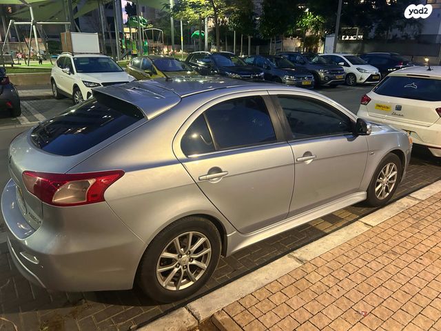 מיצובישי לנסר