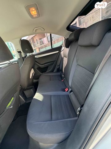 סקודה אוקטביה 