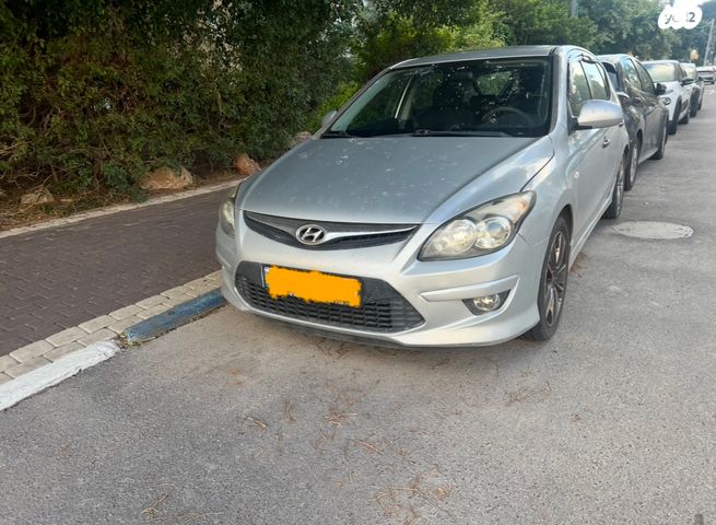 יונדאי i30