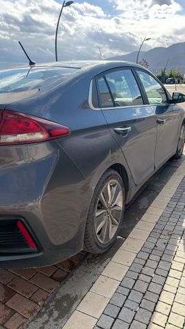 יונדאי איוניק