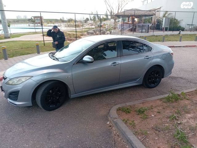 מודעת רכב מאזדה 6