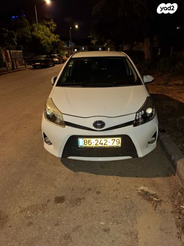 מודעת רכב טויוטה יאריס