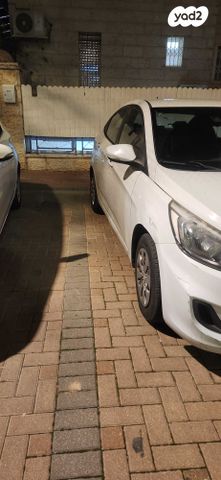 יונדאי אקסנט i25