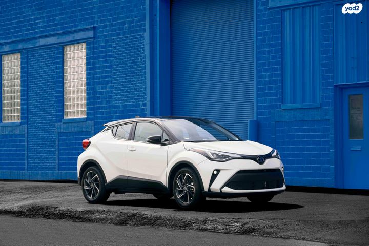 מודעת רכב טויוטה C-HR