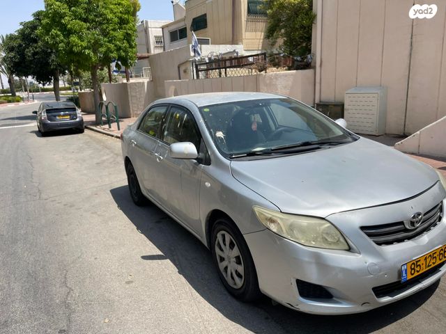 טויוטה קורולה