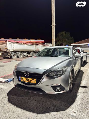 מודעת רכב מאזדה 3