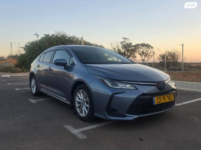 טויוטה קורולה