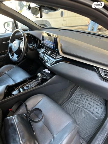 טויוטה C-HR