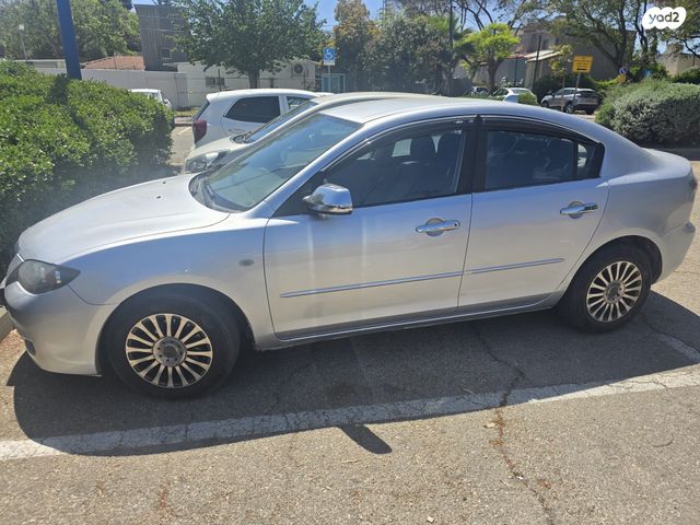 מודעת רכב מאזדה 3