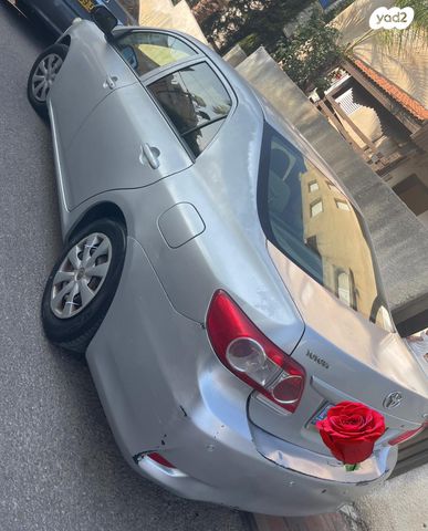 מודעת רכב טויוטה קורולה