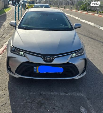 טויוטה קורולה