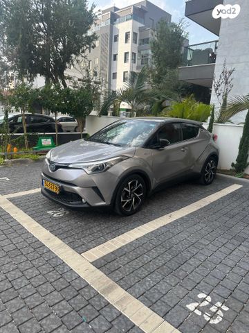 טויוטה C-HR