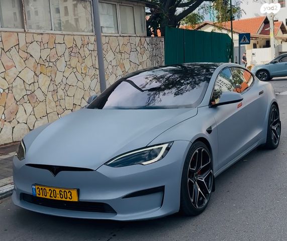 מודעת רכב טסלה מודל S