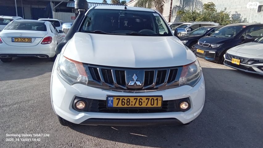 מודעת רכב מיצובישי טרייטון / L200