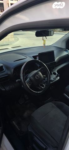 מודעת רכב טויוטה פרואייס סיטי