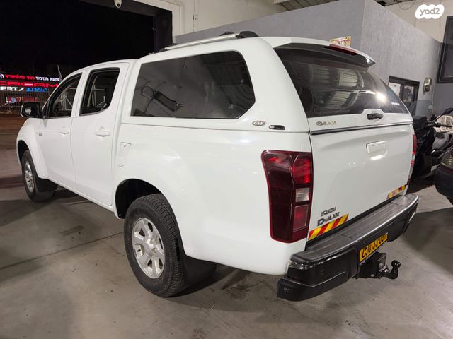 איסוזו די-מקס