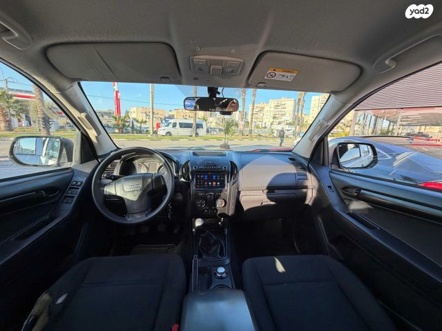 איסוזו די-מקס