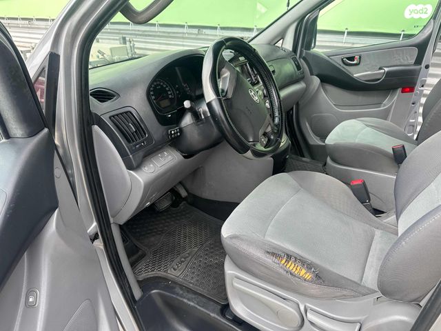 יונדאי H-1 / i800