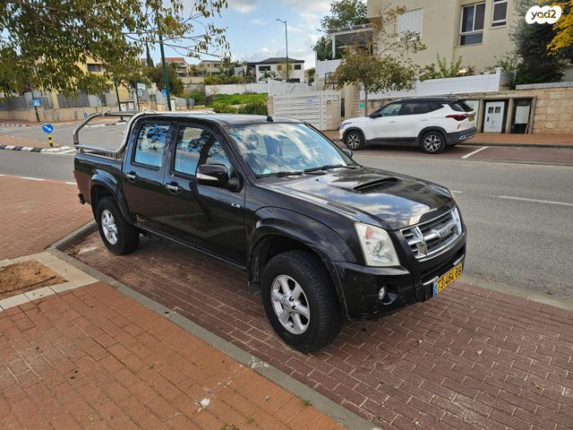 מודעת רכב איסוזו די-מקס