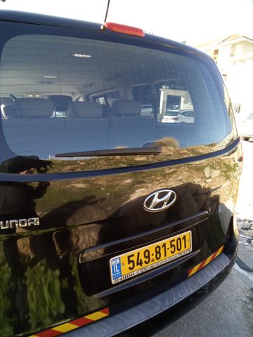 יונדאי H-1 / i800