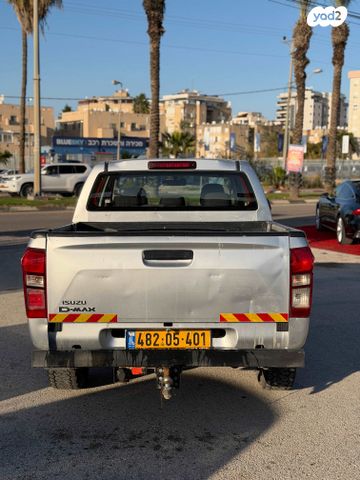 איסוזו די-מקס