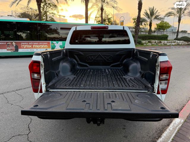 איסוזו די-מקס