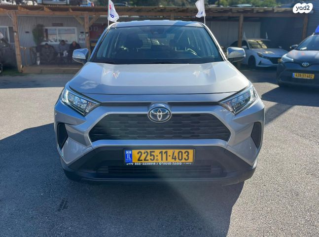 טויוטה RAV4