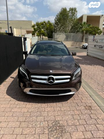 מרצדס-בנץ GLA