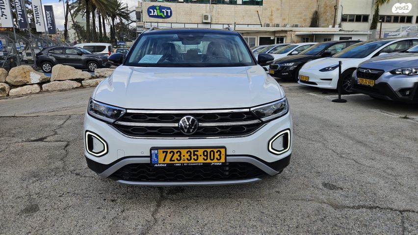 מודעת רכב פולקסווגן T-רוק